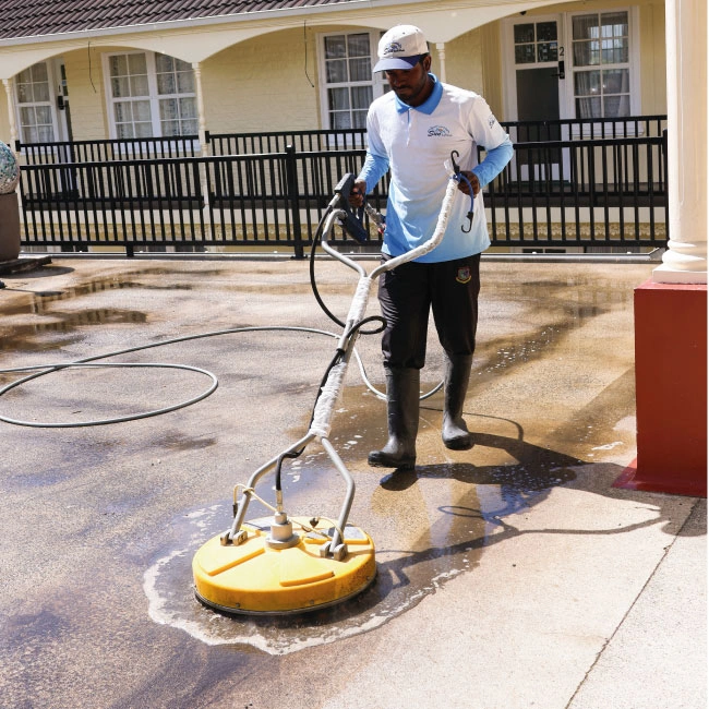 Driveways-and-Concrete-Cleaning-5