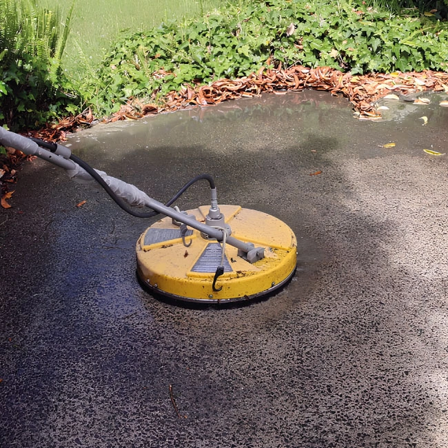 Driveways-and-Concrete-Cleaning-6